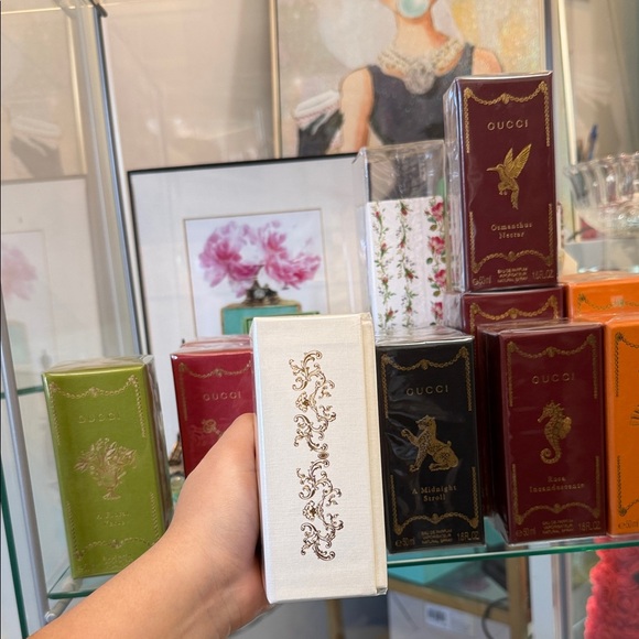 UNISEX Gucci Fragrance - Muschio di Luce (50 ml)

We are a Parfumerie in NJ. - Picture 5 of 5